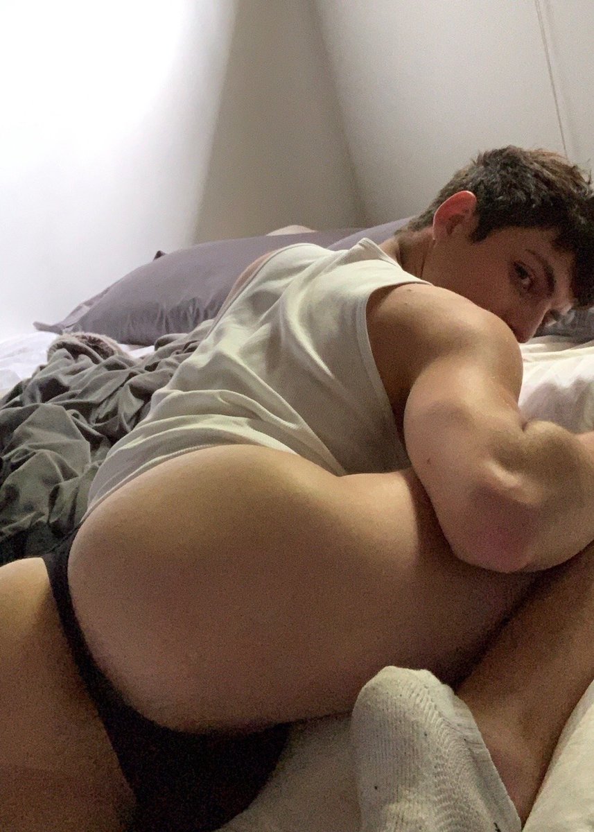 LoboSinBosque's tweet photo. 🍑🔁                               🍑❤ https://t.co/xBKoD4pK9S