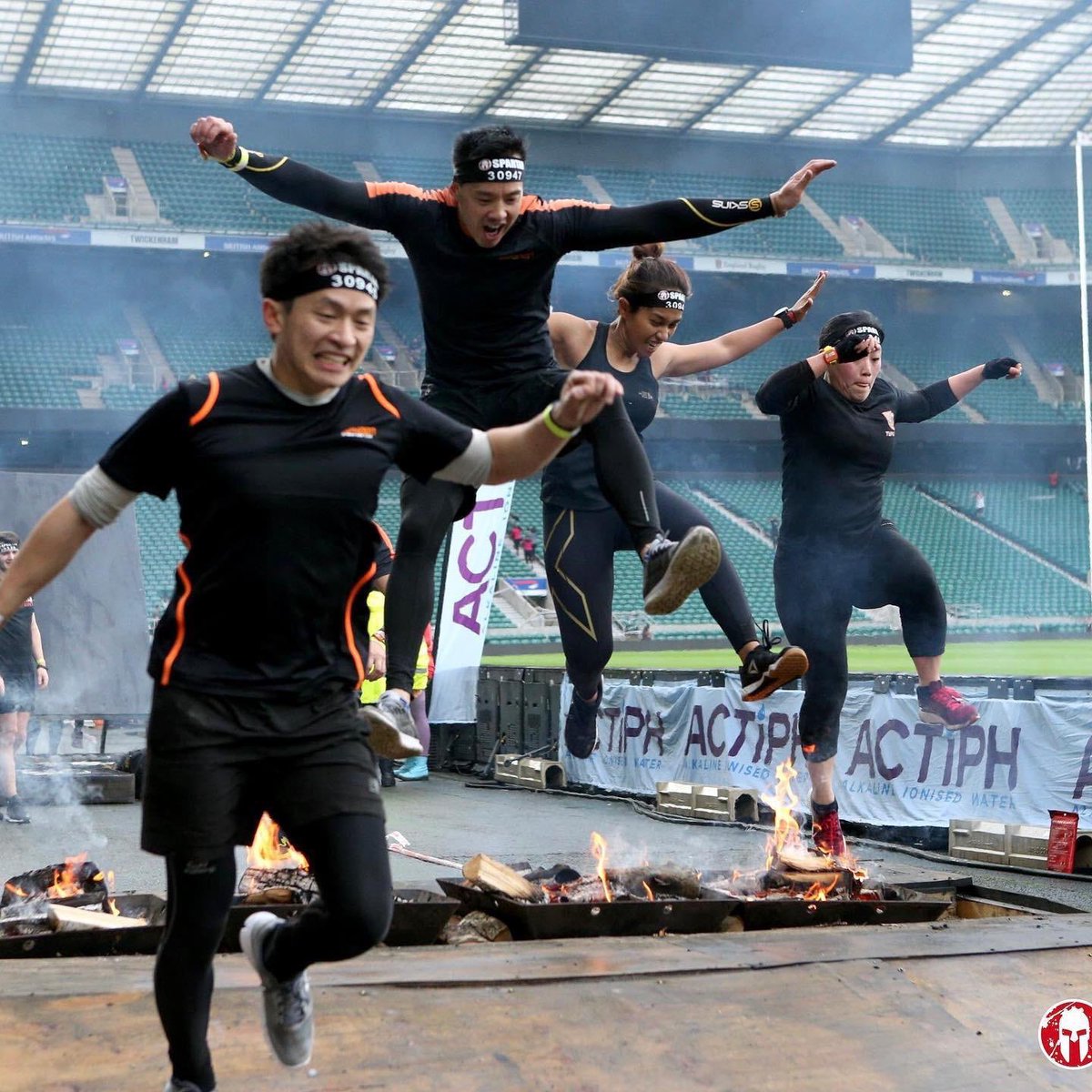 TyphoonDBC's tweet photo. Our true grit Typhoonies at @spartanraceuk. (These are the ones that don't wear gloves during winter training) #team #teamfun #typhoontigers https://t.co/Ef6Zi6OwB7