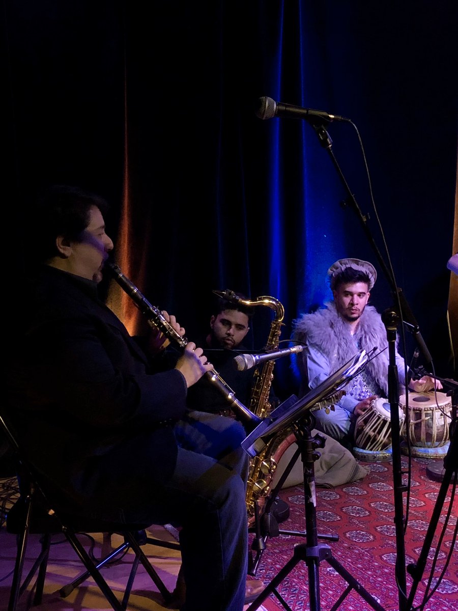 smallworldnotes's tweet photo. Looking back on the #smallworldmusiccentre @YoungplaceTO concerts that closed our 2019! Ensemble Topaz took us through Central Asia showcasing the performance traditions of 🇮🇷🇦🇫🇰🇿🇵🇰🇺🇿🇹🇯 with Kazakh songs by special guest Ekaterina. Winter’s Flame warmed us up in December #swmto https://t.co/5MEkSL5C8x