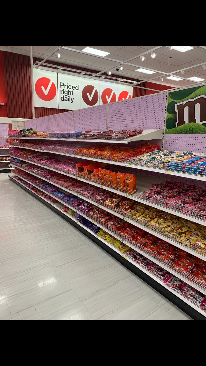 Ellis_Tate30's tweet photo. A Preview of T1401 Valentines Day And BTR Awesome Job to my team for their hard work and dedication!! https://t.co/gCqXz1Copl