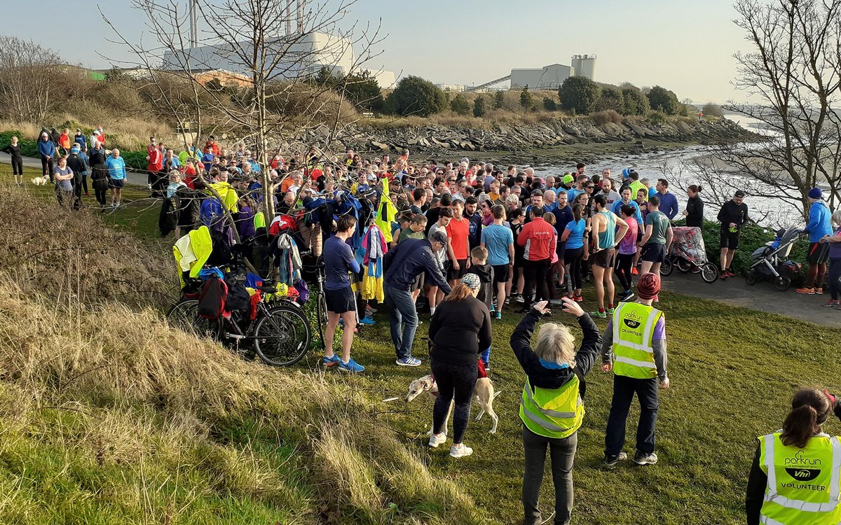 darkplant's tweet photo. And the my #nydd journey lead to @poolbegparkrun to have a jog in the January sun. Massive thanks to the volunteers. With @meb_spiky @parkrunIE and many others. #loveparkrun #parkrundouble https://t.co/BucESkTw61