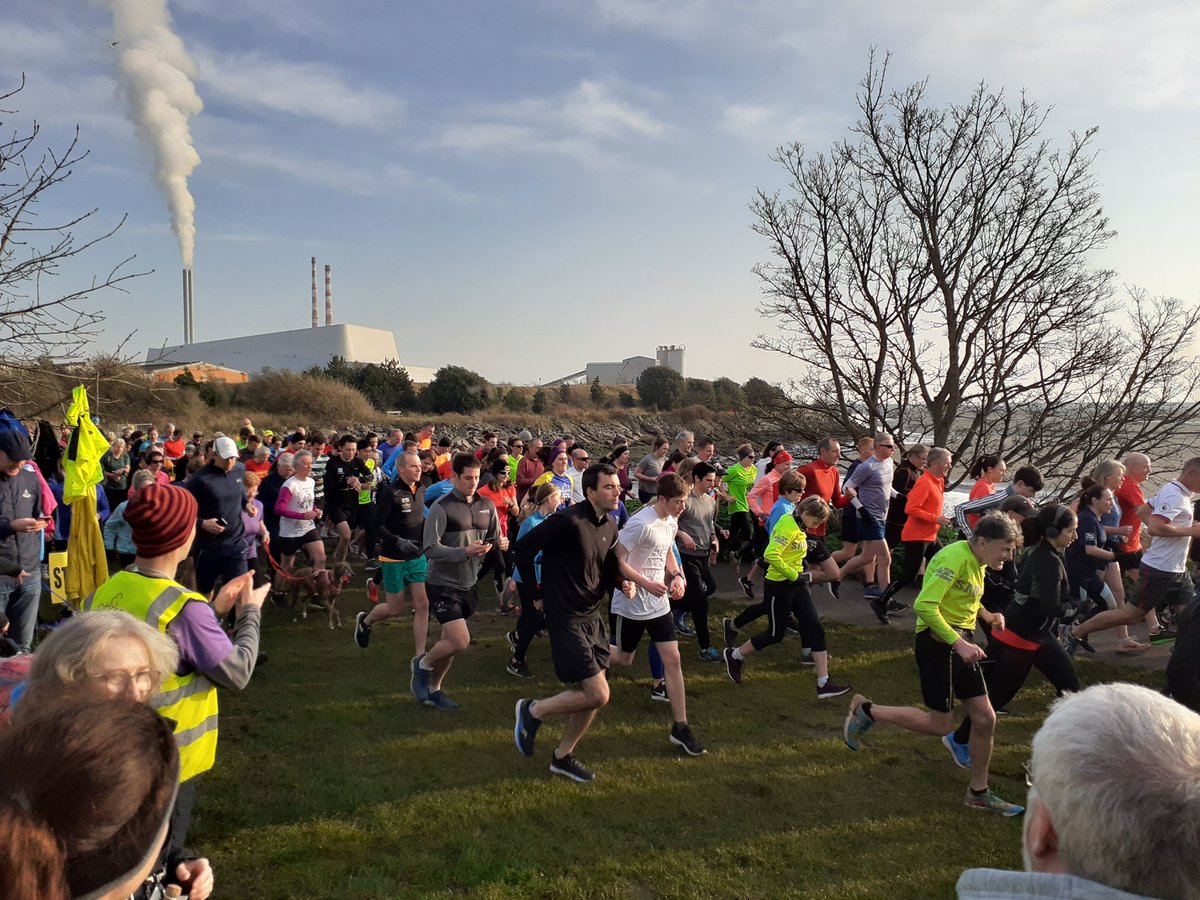 darkplant's tweet photo. And the my #nydd journey lead to @poolbegparkrun to have a jog in the January sun. Massive thanks to the volunteers. With @meb_spiky @parkrunIE and many others. #loveparkrun #parkrundouble https://t.co/BucESkTw61