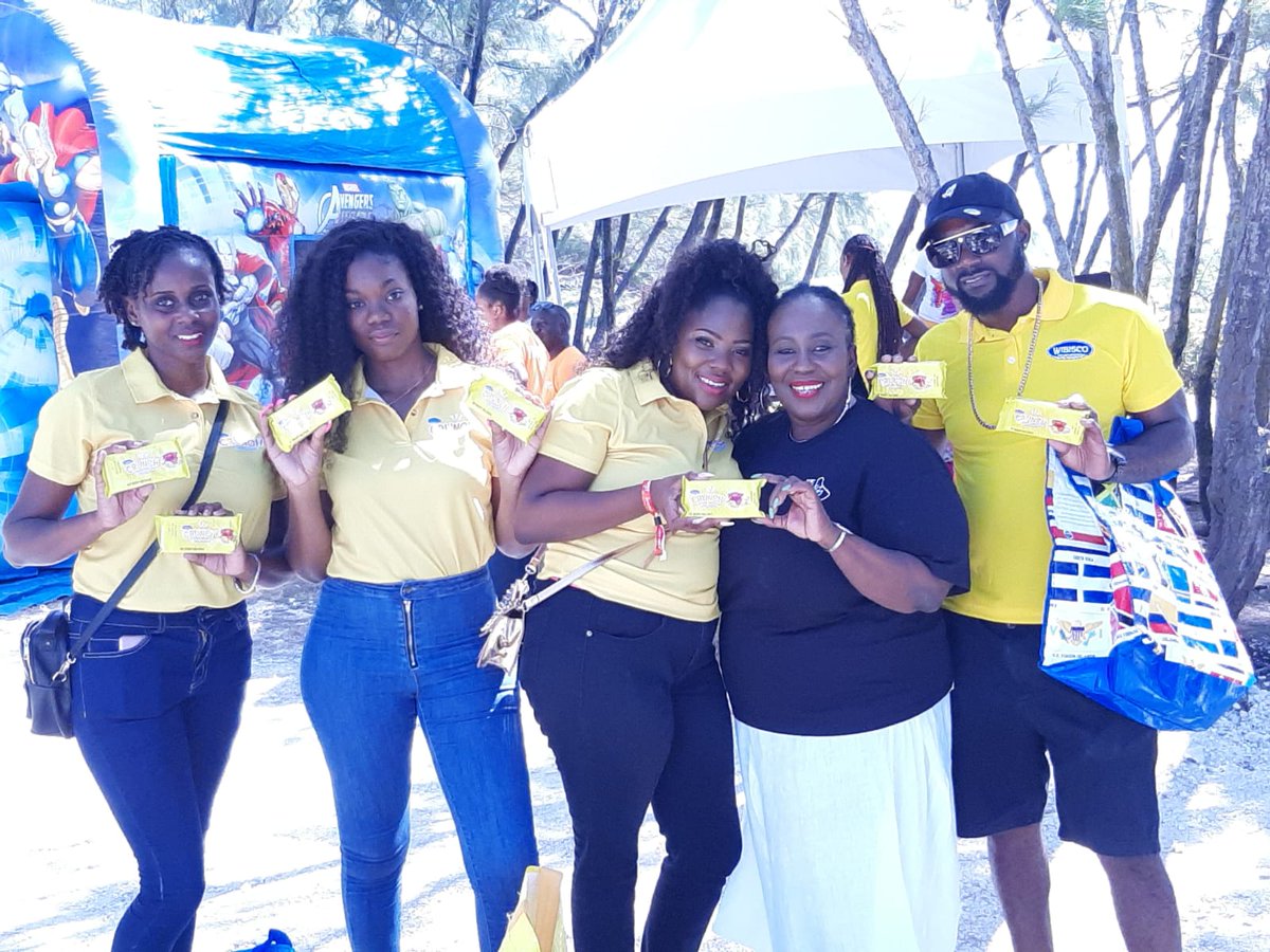 we_gatherin's tweet photo. @WIBISCO is here and snackin' at #GatherAtDeBay . Did you bring your crew to River Bay for an ole time picnic too? #WeGatherin #WeGatherin2020 #WeGatherinBarbados https://t.co/q3FQHNTD29