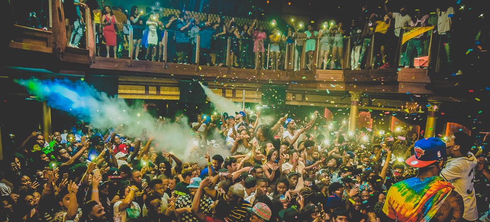 SymyahB_'s tweet image. #OperaTonight 🔥