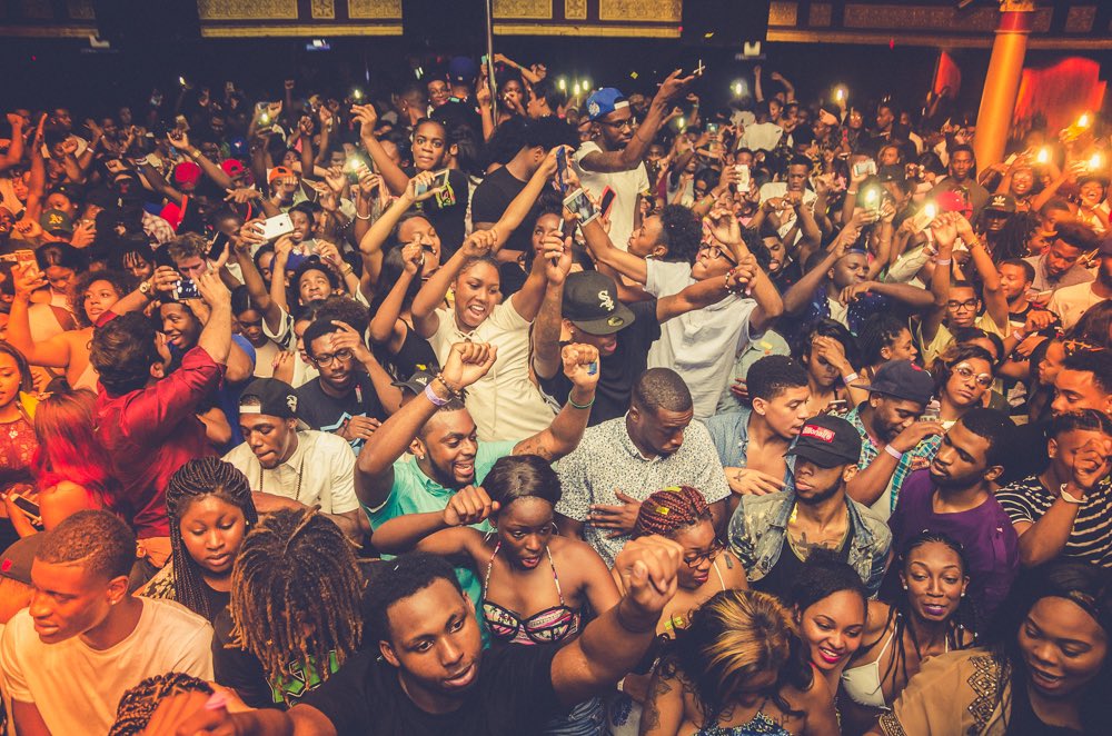 BoogTheSleeper's tweet image. Whole new vibe tonight  #OperaTonight