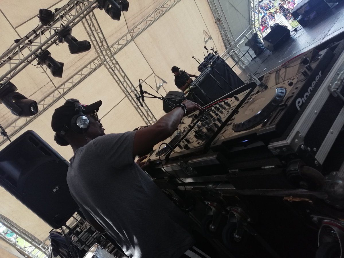 kod_djstix's tweet photo. Coolest uncle on the land @mabena_bob !! #TlokweChillaz #Trimpark #6thAnnualTlokweChillaz #GKLMEventsGroup https://t.co/moKmC78ciZ