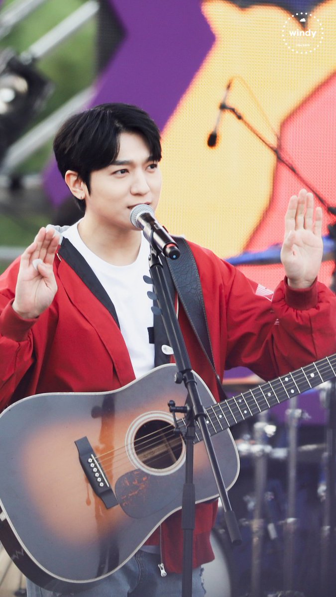 DAY6_BOBSUN6JIN's tweet photo. SOD with #DAYJAL6 https://t.co/MfGII1DMt9
