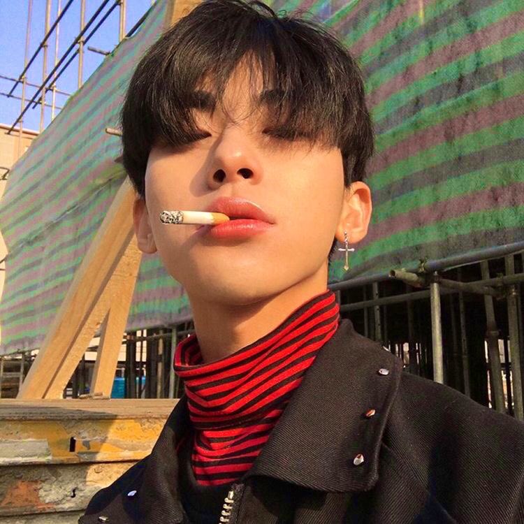 ᵂᴴᴵᵀᴱ tweet media