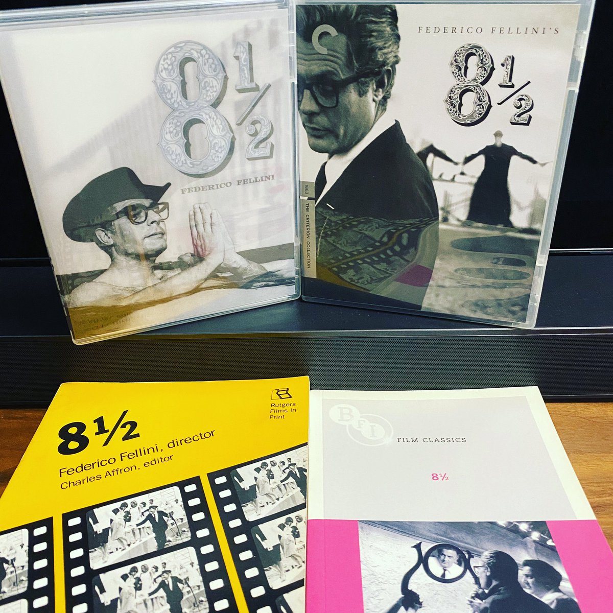 8½ (Federico Fellini, 1963)

#FedericoFellini #criterioncollection #bluray #MarcelloMastroianni #ClaudiaCardinale #AnoukAimée #SandraMilo #RossellaFalk #BarbaraSteele #NinoRota #GianniDiVenanzo