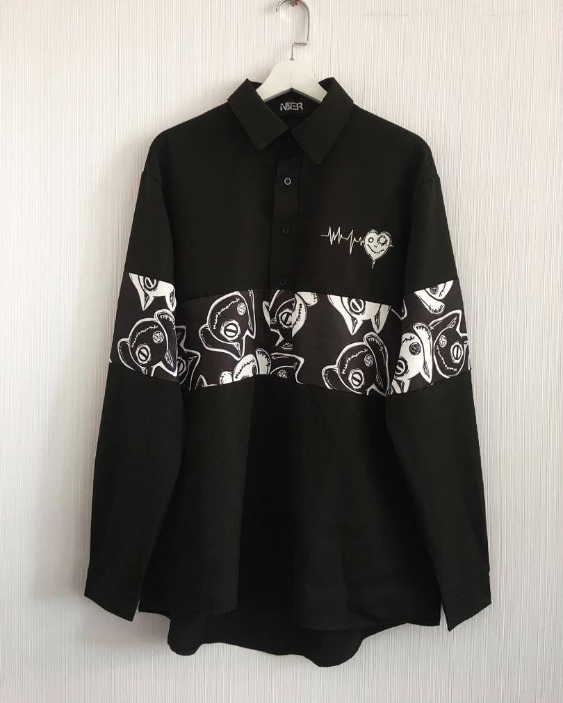 🎁短期プレゼント企画🎁

こちらの当店オリジナルパーカーとブロッキングワイシャツをセットで

🎊5名様にプレゼント🎊

◼応募方法
フォロー(<a href="/NieR_tokyo/">NIER CLOTHING</a>) &amp; RT
◼締切〆 1月8日(水曜日)24時まで

※鍵垢の方も対象内です
ユニセックスアイテムです🐰

是非ご参加ください🙇‍♂️🙇‍♀️