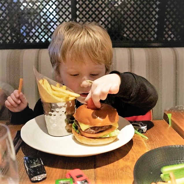FrenchieMummy's tweet photo. Having a family day out in London? Stop by the @caxtongrill to test its European food in a lovely (&amp; very family-friendly!) atmosphere! We tried its Children's Menu &amp; we were very impressed! Read our review 👍

https://t.co/pYvuJhORK1
 
#londonrestaurant #ad-gifted https://t.co/bVFNVR8f3t