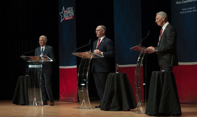 LaCapAxS's tweet photo. Today, we're taking a look back at the year in Louisiana politics.

In 2019, we saw some things change and others stay the same. https://t.co/sThusshmYu https://t.co/nFnhQnefeZ