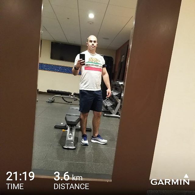 Wayoftheblade1's tweet photo. Short run to start 2020 followed by some stretching and dumb bells. I was able to get tickets to the Rose Bowl (go Badgers) so the family and I stayed in LA last night and today we are going to the game. A great start to the year already.
.
.
#run #runni… https://t.co/kBzpNpdCTx https://t.co/hj0p6pb0sQ