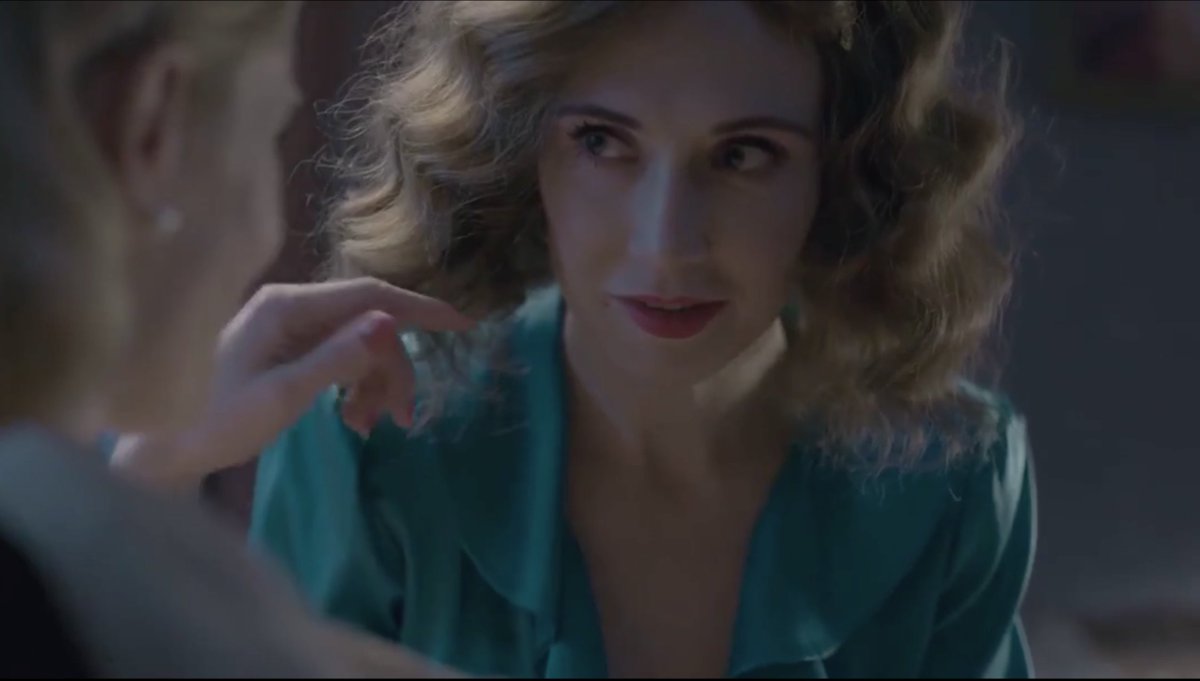 Starting my decade off right by screencapping THE GLASS ROOM aka the Carice Van Houten Lesbian Movie bc fucking finally found a link! Sadly it's dubbed in Czech with no subtitles, but worth watching her scenes anyway because she's never been hotter, beyond belief