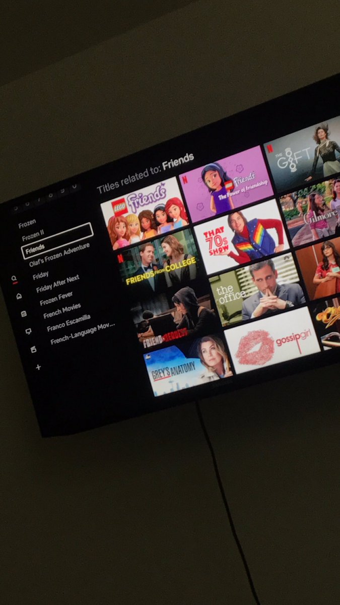 Bethyy_Tyynaa's tweet photo. 🥺 Netflix is already losing 2020 https://t.co/Xsdu6J9OeI