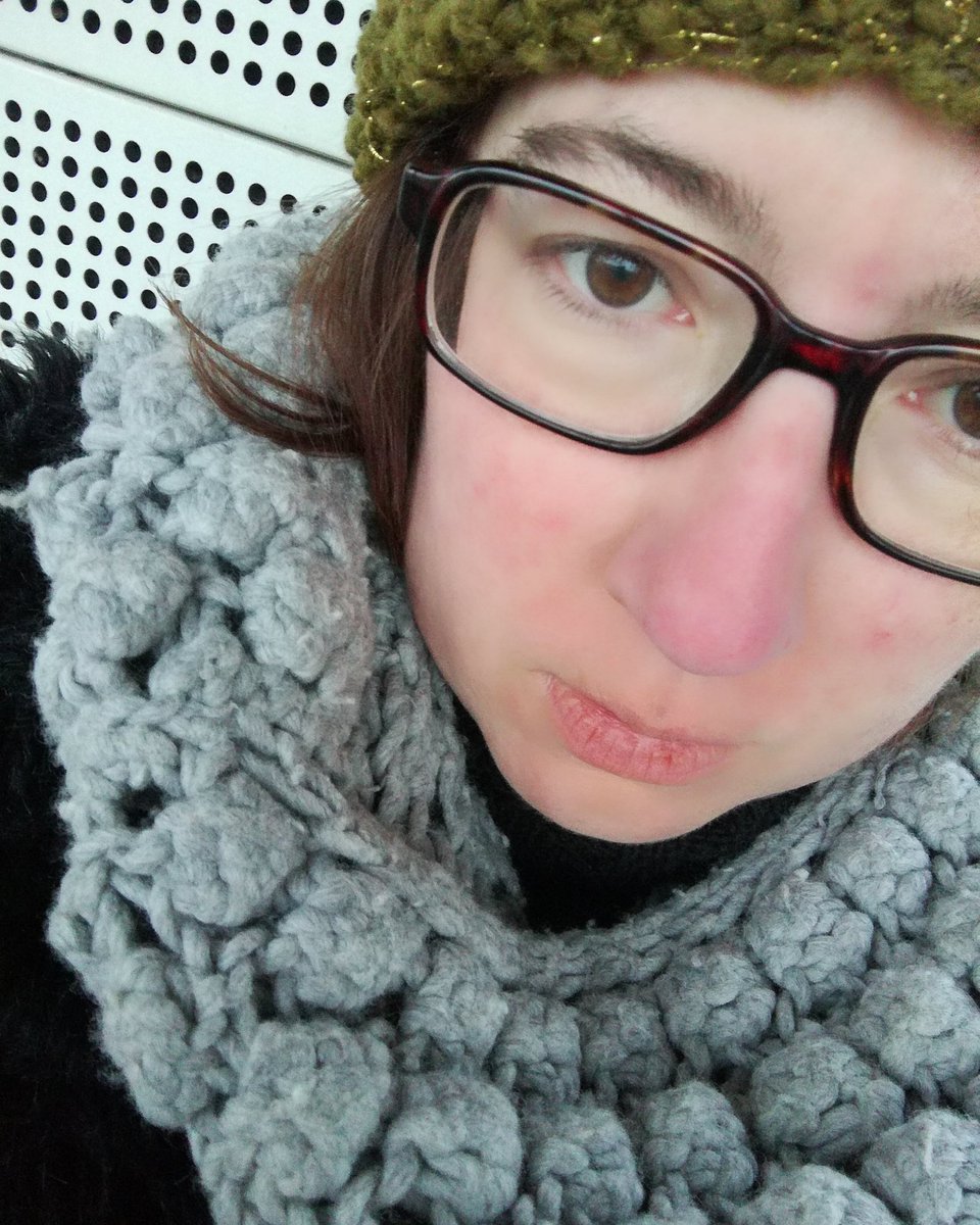 rhythmclues77's tweet photo. Facing the new year at 8 a.m. #pale #earlybirds #NewYearsDay #selfie #happynewyear2020 #ready #facingthefuture #lookingatthings https://t.co/6LQA9yy9jf