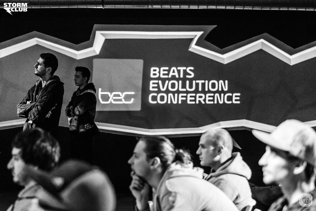 BeatsEvolution's tweet image. Rok 2019 je oficiálně over a my vám chceme upřímně poděkovat za účast na všech BEC konferencích 💯 2020 bude stejně skvělej a my se už teď těšíme, až se sejdem na květnové #BEC2020 🎧