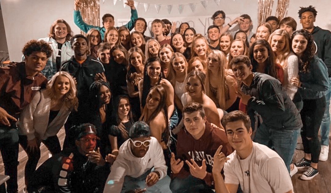 jillwagnerrr's tweet photo. This is our year! Class of 2020 https://t.co/pMaWibOPp6