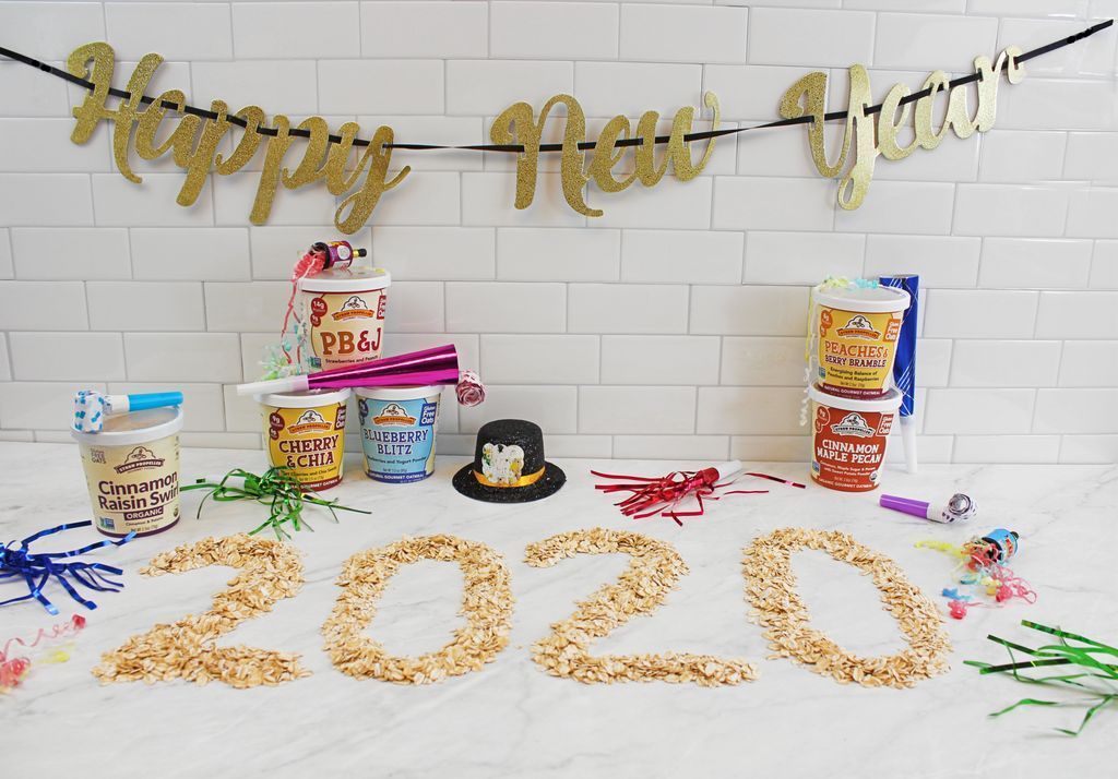 Strawpropeller's tweet photo. It's our favorite time of the year... National Oatmeal Month! Help us celebrate by taking 10% off your order of 12 or more cups🥳 #NationalOatmealMonth
#PlantBased #StrawPropeller #Organic #Oatmeal #PlantProtein  #GrabnGo #HappyNewYear #Breakfast #GlutenFree https://t.co/zNgJ2SQIWI