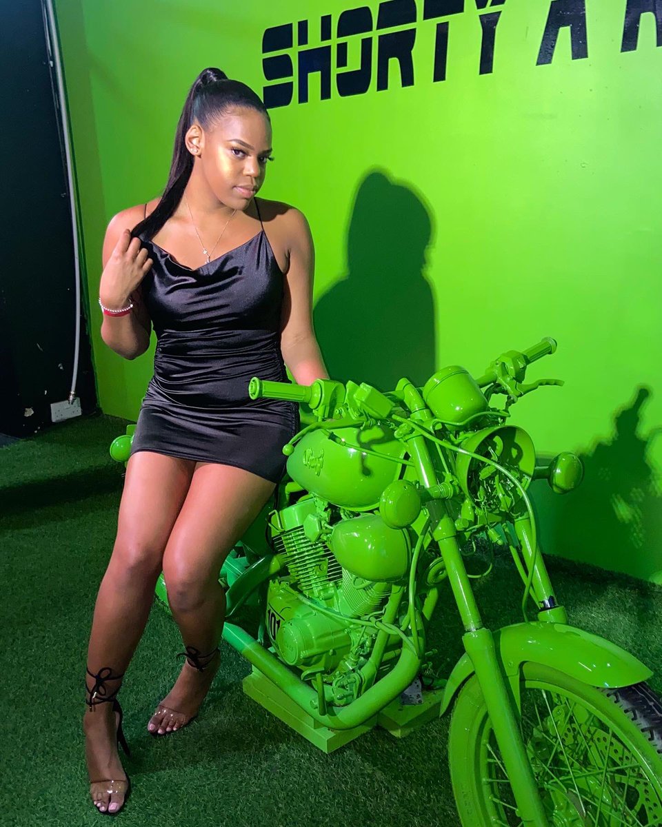 NicoleLHallx's tweet photo. #Top42019 https://t.co/5DqCeCEuNh