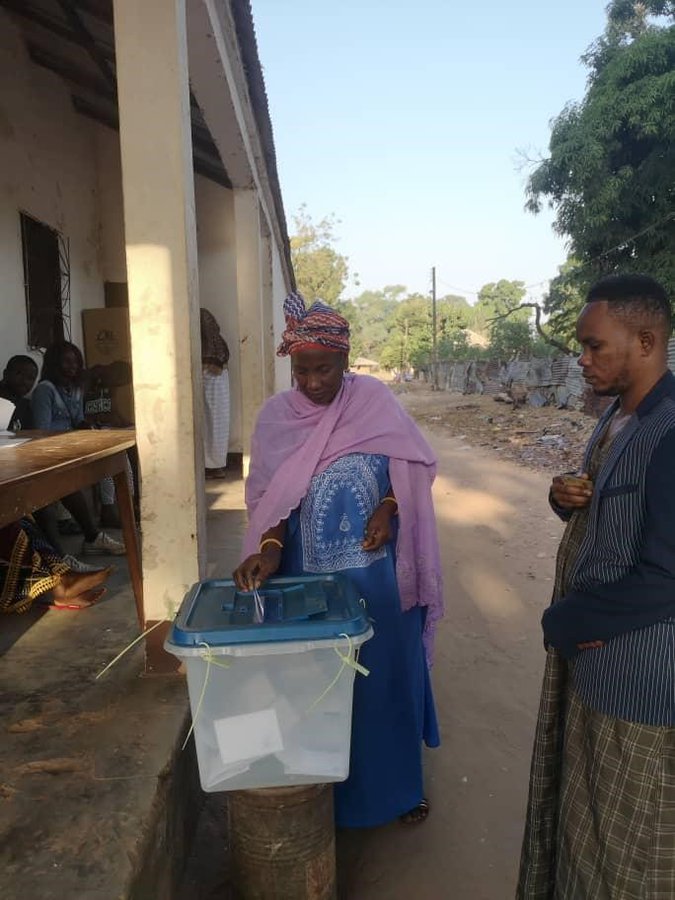 View image on Twitter