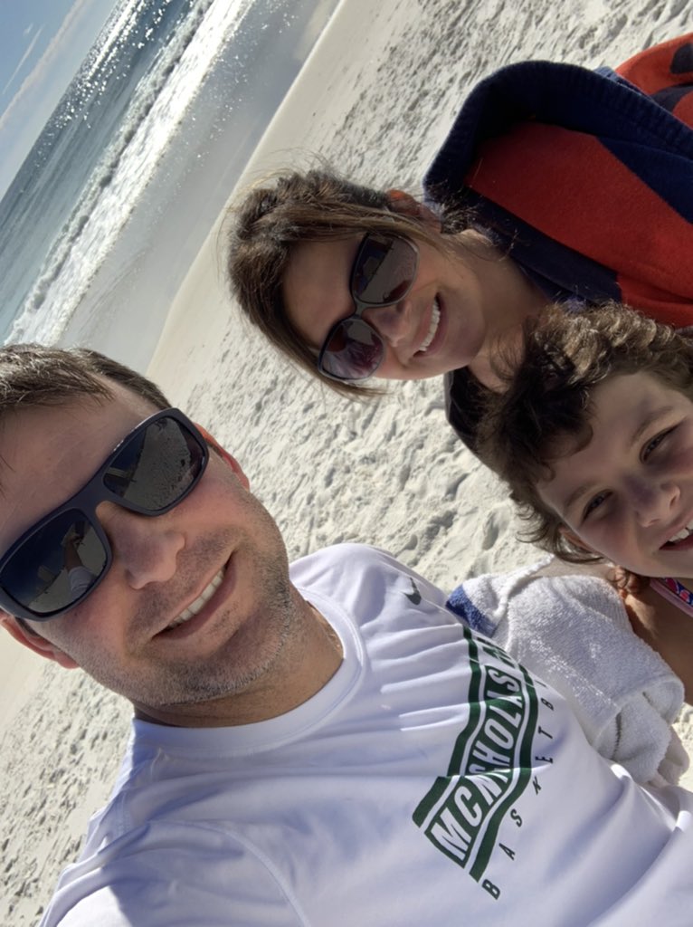 CoachTMonahan's tweet photo. β±ππHappy New Years from our family to yours (short handed on bodies here). #FamilyLife #RocketBasketball #NewJourneys2Come #RestoreTheLEGACY https://t.co/x86imC1Hpx