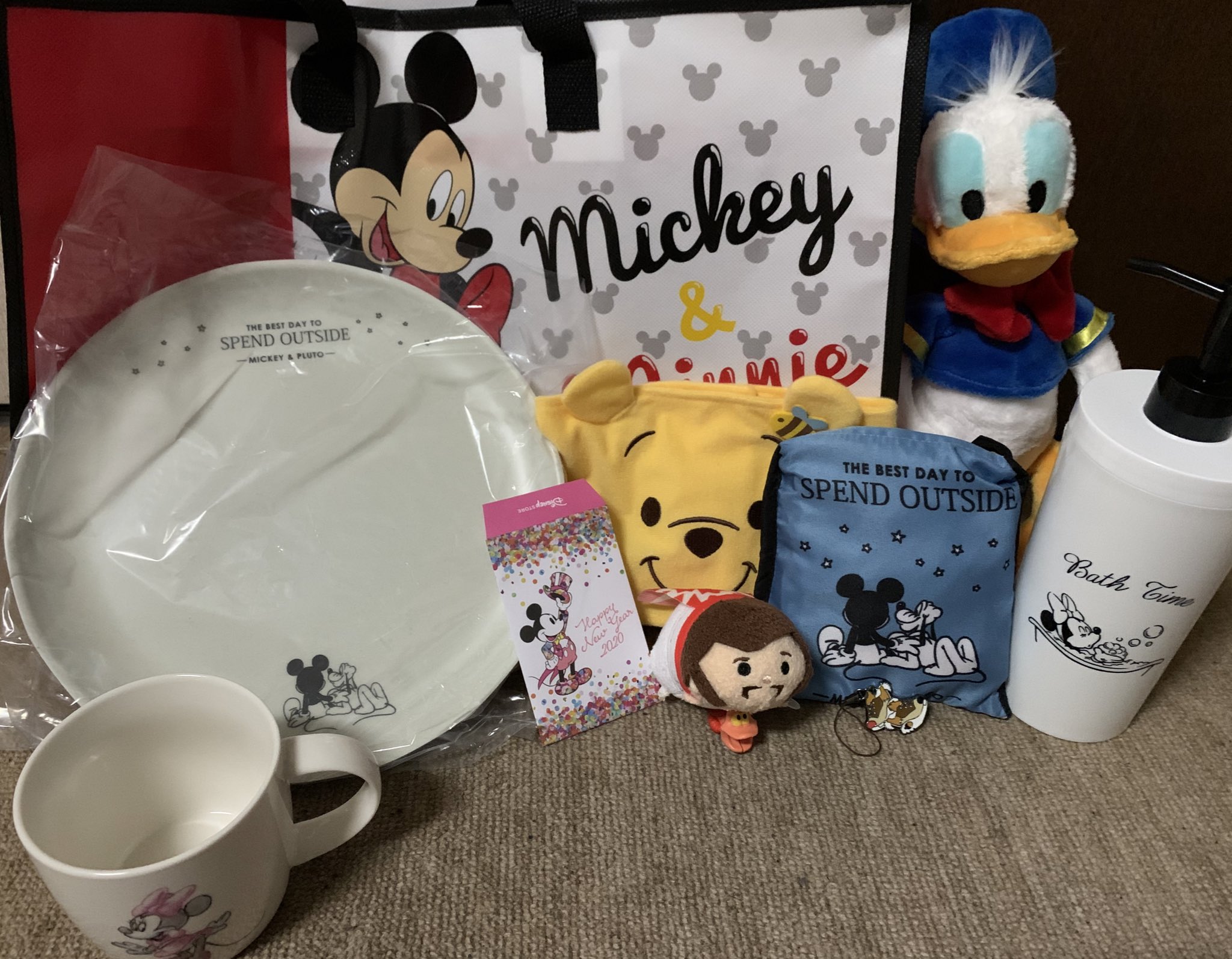 画像 そういえば 出し忘れてたディズニーストアの3000円福袋の結果 ドナちゃんのぬいぐるみ出てよかった ただ ツムツムがデューク カブーンだったのが 少しかなしい まとめダネ