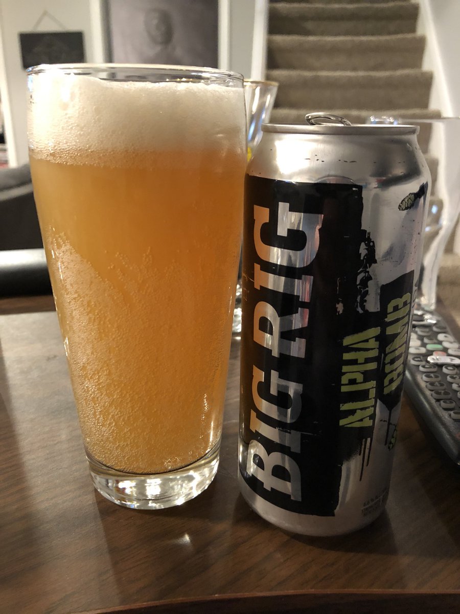 Maximduck99's tweet photo. @BigRigBrewery Happy New Year Big Rig! My first beer of 2020 is the Bomb #alphabomb https://t.co/gNhnhQ9stU
