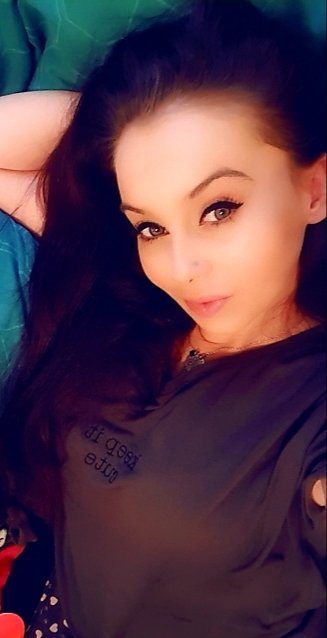lil_tinks13's tweet photo. Bring on 2020 good things are going to happen this year 😘 https://t.co/rwS8Obca7a