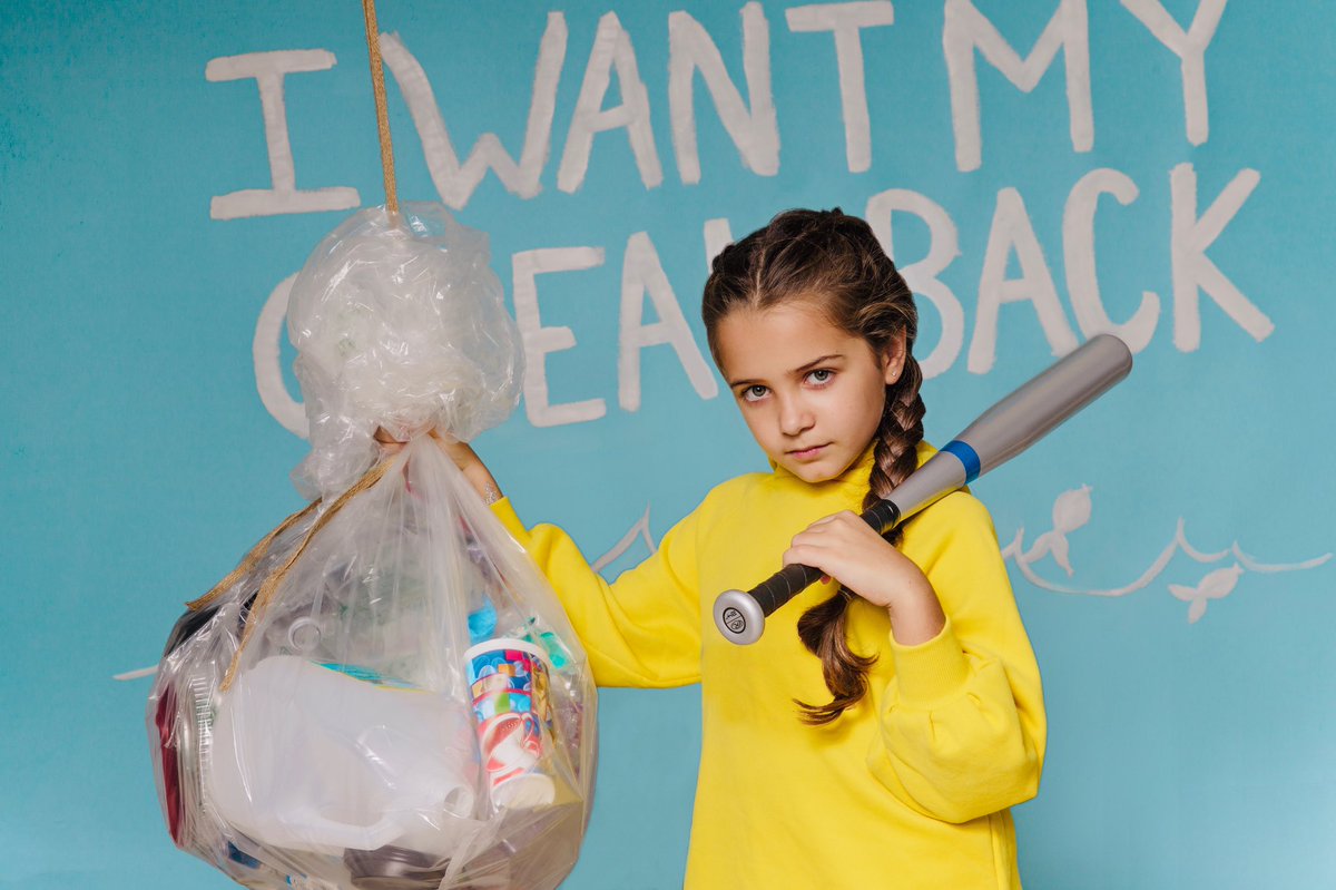 iwmob_'s tweet image. Happy New Year! This gives us the motivation to change old habits, so let’s use it to start new ones that help our oceans. This is another opportunity to make a positive impact 🌊♻️ #iwantmyoceanback #NewYear #NewYearsResolution