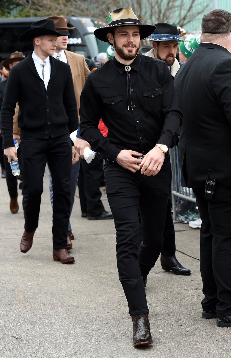 DallasStars's tweet image. Looking good, feeling good. 

#WinterClassic | #GoStars