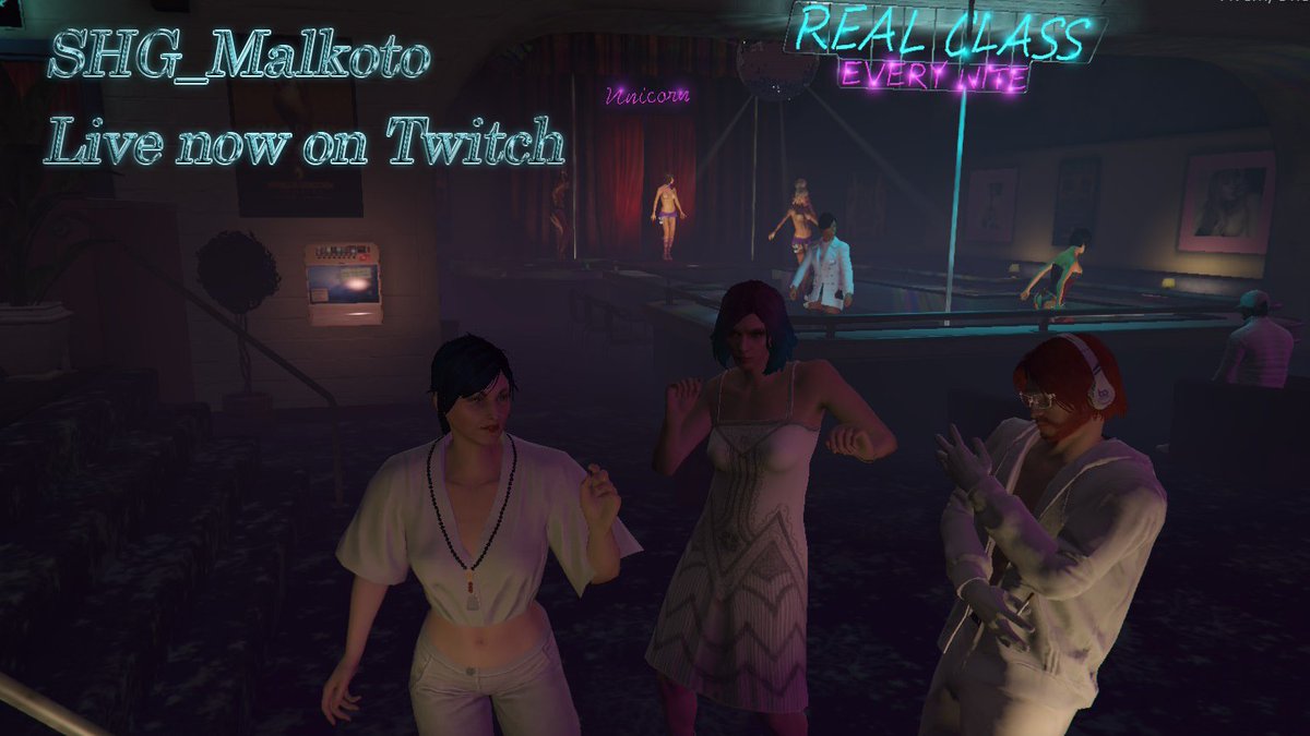 ReinaSarnai's tweet photo. Little late tonight, was trying to work on my character's backstory on #CoreRoleplay. come hang out and maybe join the server?! https://t.co/PY5SOj6GwR #twitch #streamer #livenow #supportsmallstreamers #gta5rp https://t.co/JEr65fNeKB