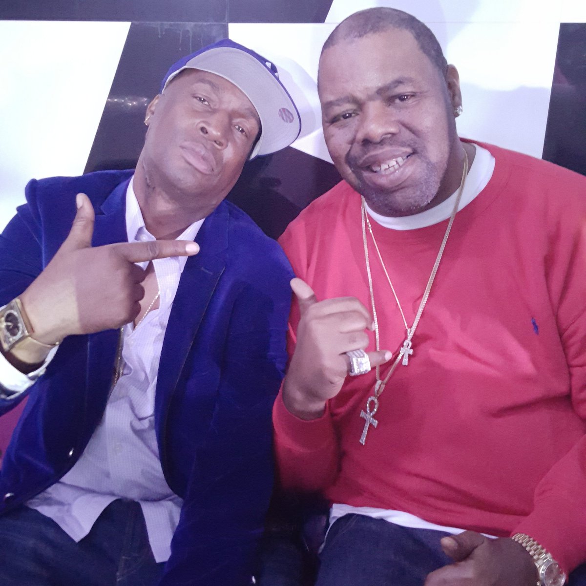 BizMarkie's tweet photo. HAPPY BIRTHDAY TO ONE OF MAIN CORNERSTONES AND ARCHITECTS OF MODERN HIPHOP OF DJAYIN DIGGERS OF BREAKS AND OBSCURE RECORDS AND MY OLDER BROTHER FOR OVER 41 YEARS THE GRANDMASTER FLASH SAY HAPPY BIRTHDAY https://t.co/0iROKpkrsV