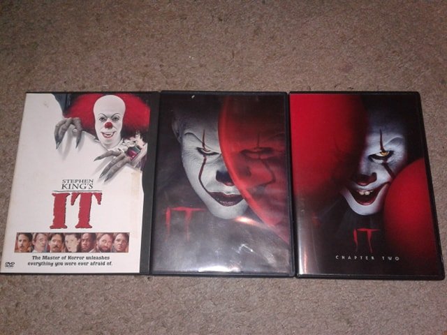 BurdgeJeremy's tweet photo. Hello #ItFans just wanted to share my DVD collection and i got to see all of these when they were new. The Tv Mini Series when i was 8. The first movie in theaters opening night at 35 and Chapter Two in theaters opening night at 37 i feel very lucky to have seen IT. https://t.co/O532fMOpr4