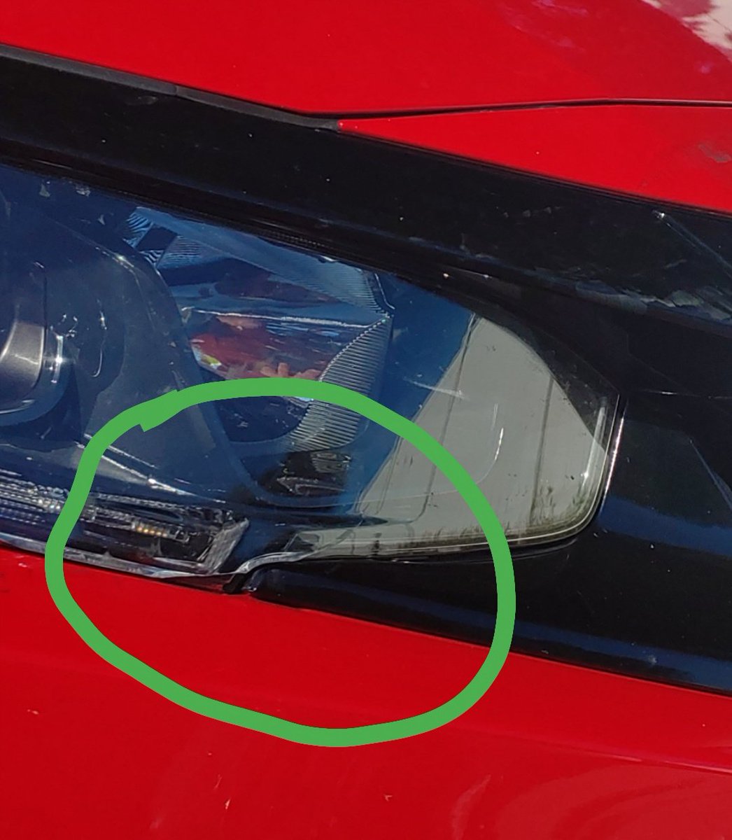 prettyisasdoes's tweet image. Truck veered off the road, picked up a tire tread, the truck between us hit it, slinging it into my car. Bounced off the windshield. Thankfully hitting the front of the car 1st most likely kept it from breaking the glass &amp;amp; causing serious issue. Be careful! #verythankful 💞