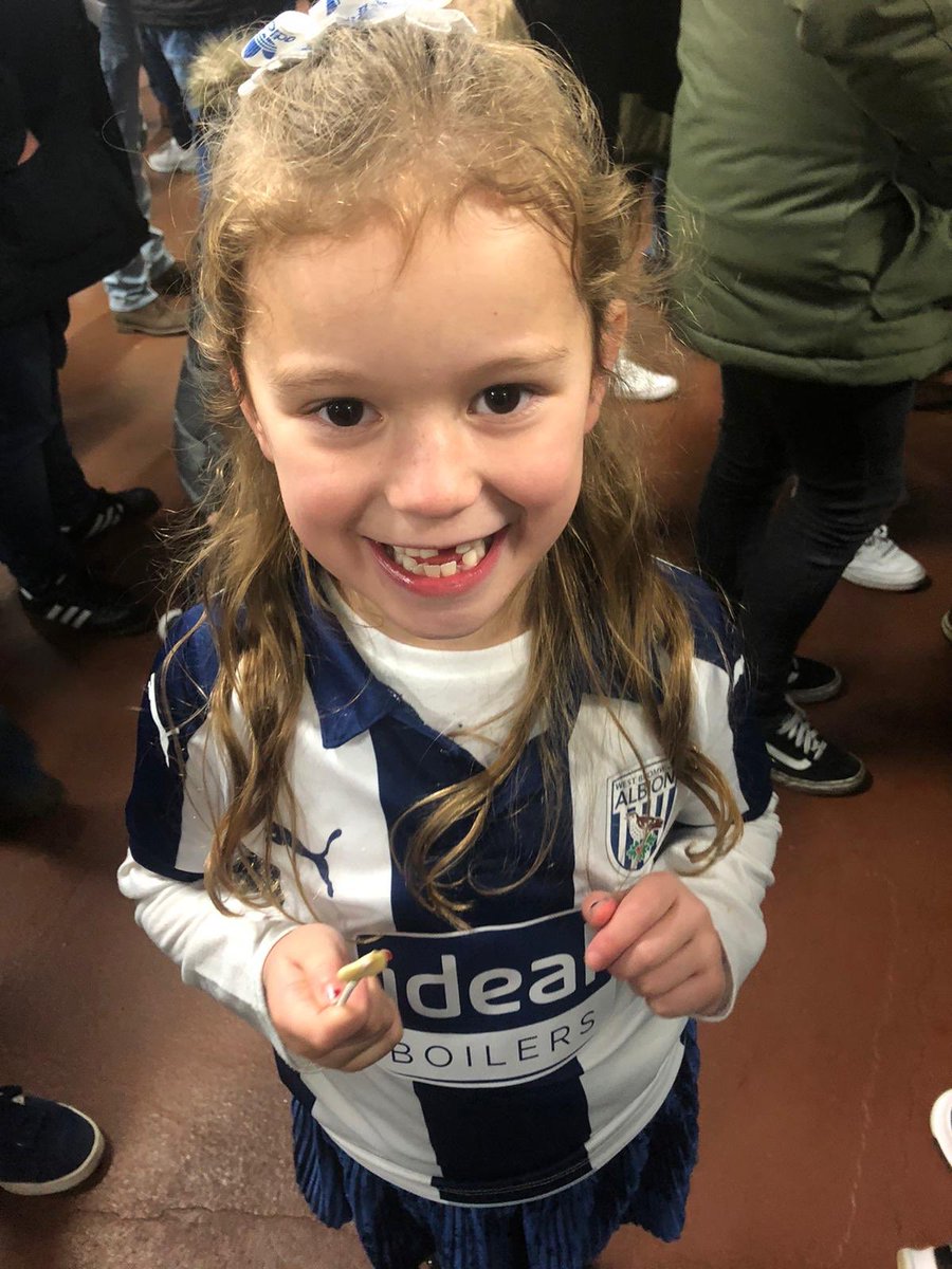 ElleMeeson's tweet photo. Fantastic time at the baggies with daddy! Now off to meet the players 🤩 @WBA  @LUFC @29_JL @RomaineSawyers @samjohnstone50 #WBA #WBALEE https://t.co/wusR8GZn7i