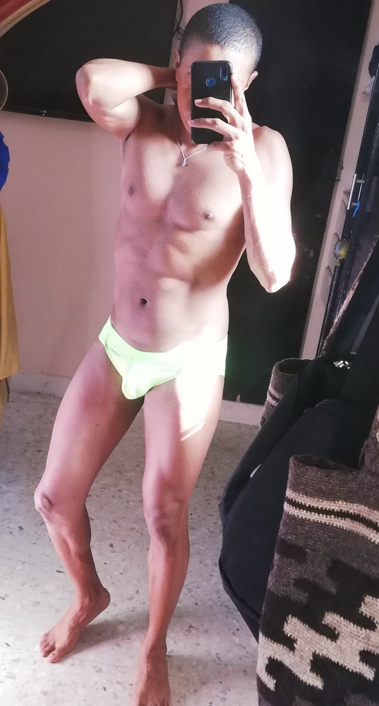 Yiyitosmen's tweet photo. El sol no me deja dormir en mi habitación, creo que va tocar salir a ver que se hace
#Underwear #menstyle #modahombres #hombresexy #menmoda #menoutfit #hombres #color #barranquilla https://t.co/0ElijpW0gk