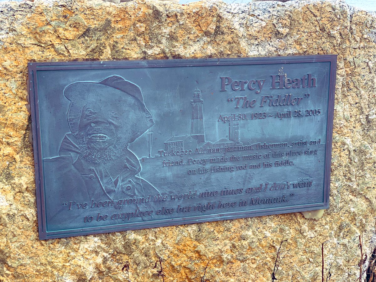 Percy Heath plaque
Turtle Cove, Montauk, NY, 1.1.20

📸 Bryan Erwin (@EverybodysNPs) 

#PercyHeath
#SonnyRollinsBridge