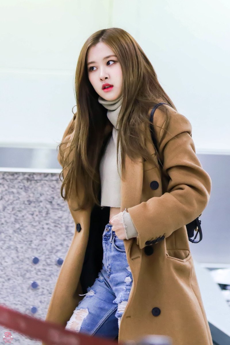 . (@roseyarchive) on Twitter photo 