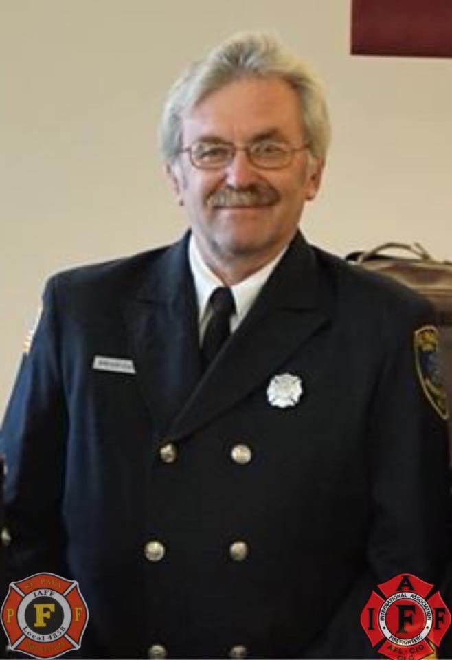 StPaulBlvdFD's tweet photo. Congrats to @stpaul_IAFF4858 firefighter Brian Hahn on your retirement! Thanks for proudly serving your community for 33 years and being a great mentor  and firefighter in the process. #roc https://t.co/dKkYUwplbq