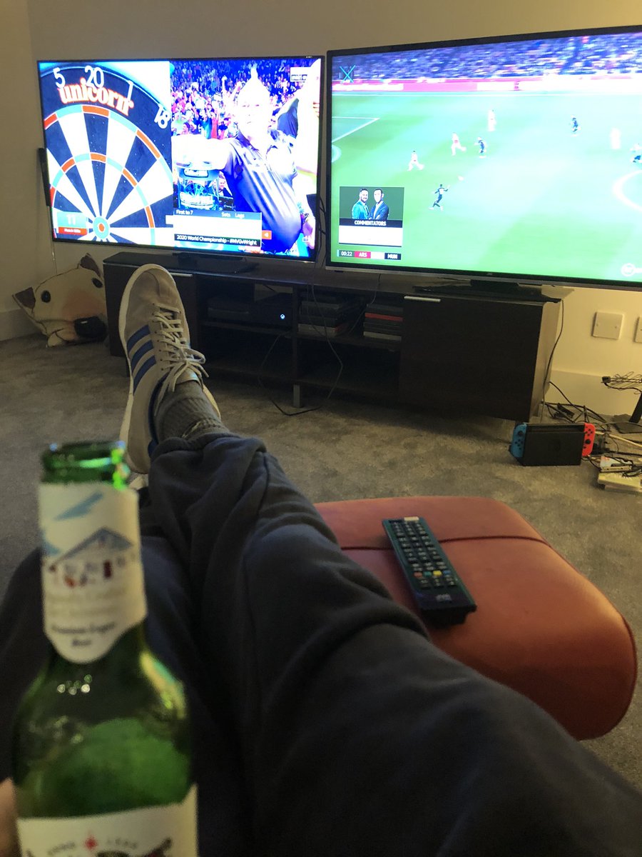 rossleeds88's tweet photo. #ladsnightin https://t.co/ZCy1EzoFV1