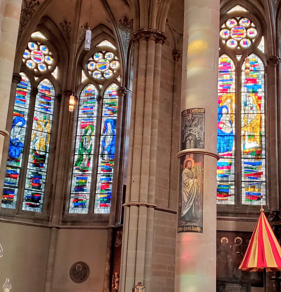 GnomeRuss's tweet photo. Two churches are neighbors in #Trier #Germany. The right is the first fully Gothic style in Germany from the 13th century. The left was the first bishop's seat. Both have grown with the city and mix traditional and modern #religiousart. https://t.co/R6tVxLJE5c