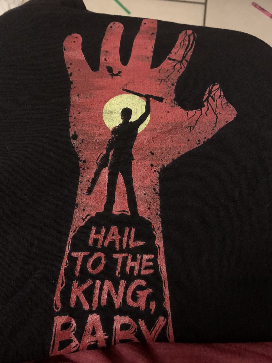 LisaPortillo9's tweet photo. Horror shirts I got for Christmas. #horrornerd #BruceCampbell #JasonVoorhees #chchchhahaha https://t.co/blQxyCweD7