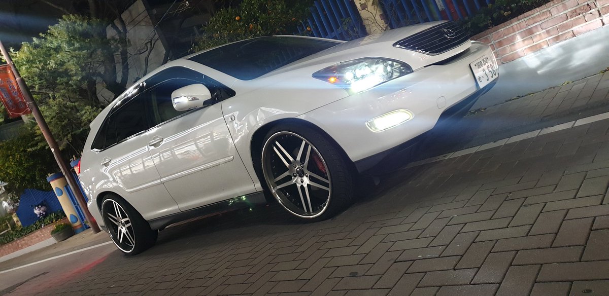 ゴンちゃん 車売ります セルシオ 30ハリアー 交換あり セルシオ欲しい 30ハリアー 走行1000キロ 不具合なし エンジン変な音しません アイドリング安定 サンルーフありません 2駆 レクサステール Ls600風ヘッドライト アリーナホーン ウーハーセンチ