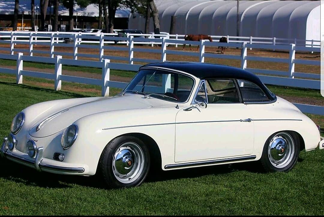 CVRPCA's tweet photo. #CVRPCA wishes our members, friends and supporters a Happy New Year...thank you for spending our 60th anniversary in 2019 with us as we now begin our journey to the next 60 years #porsche #pcanational #Porschemoment https://t.co/bizBcaqxuH https://t.co/B38AwasgWz