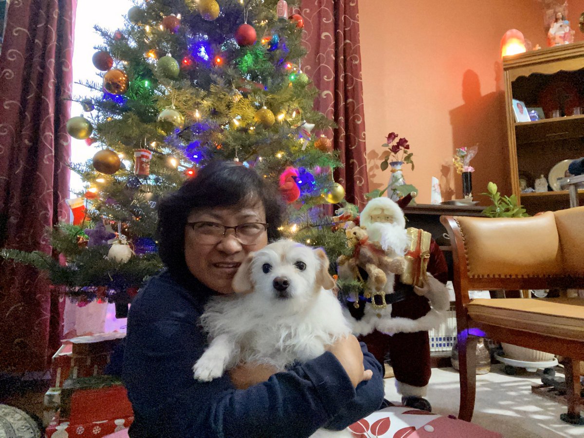 Elicara's tweet photo. My 1st 2 pictures of the year 2020. With Jopert &amp; Candy❤️❤️❤️ https://t.co/dHqeYm53Pm