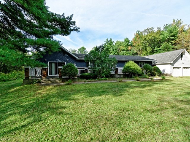 philgoodsonsr's tweet photo. I am looking for a buyer on 672 New York State Route 67 #Malta #NY  #realestate https://t.co/udok1tvlVj https://t.co/9JIPrQmLji