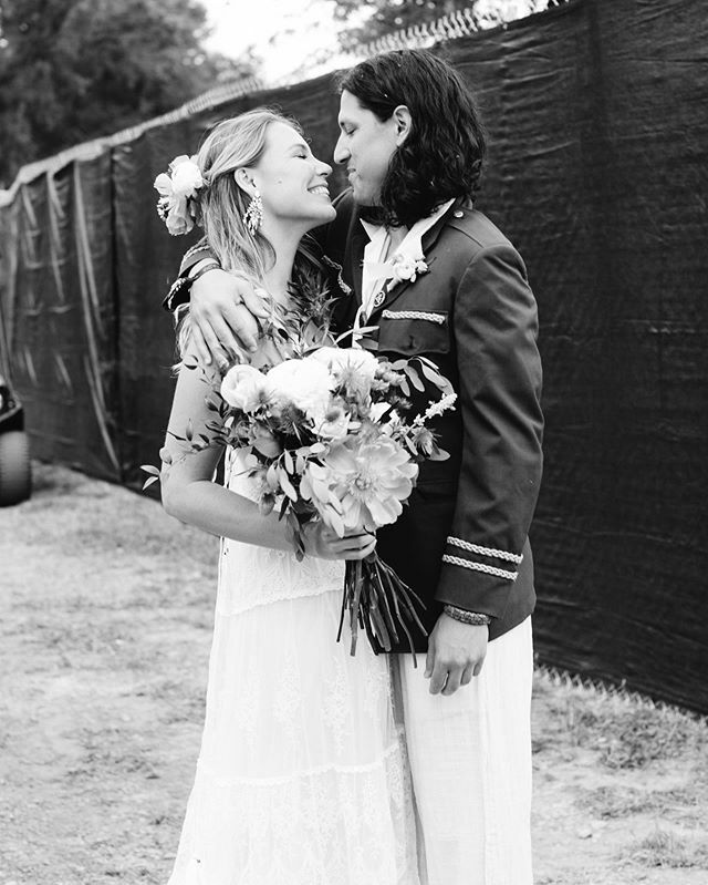 This year was incredibly hard. Practicing gratitude and filling my life with family and close friends helped some. So weird how time passes even if you feel like you’re unmoving. If you also had a rough one, I’m sending you love and light for 2020 😘✨… ift.tt/2Qf51Gp