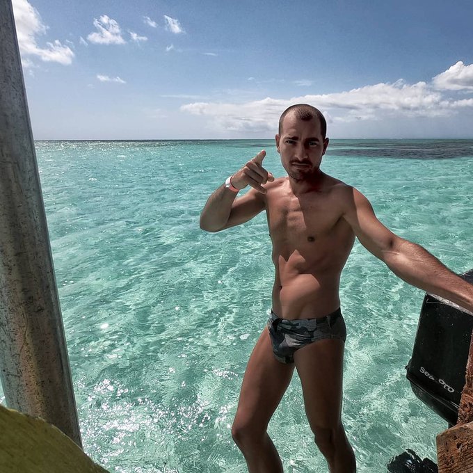 An Amazing 2019 gone! I wish everyone a fantastic 2020! #NewYearsDay #2020NewYear #FelizMiercoles https://t<a href="/tag/newyearsday"class="tags"><span>#newyearsday</span></a><a href="/tag/felizmiercoles"class="tags"><span>#felizmiercoles</span></a><a href="/tag/2020newyear"class="tags"><span>#2020newyear</span></a>