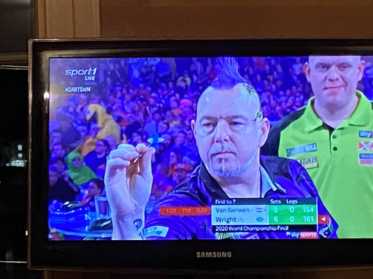 Loscasettos's tweet photo. Yes! #DartsWM #snakebite https://t.co/bgcoXc3hSv